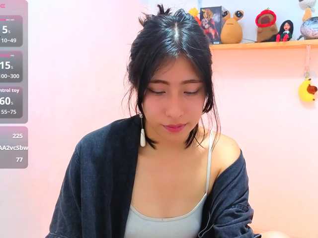 sullyoonn live cam on BongaCams