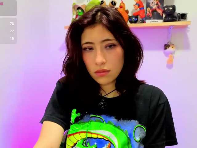 sullyoonn, en directo ahora en BongaCams