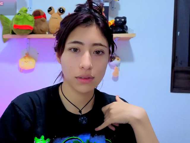 sullyoonn live cam on BongaCams