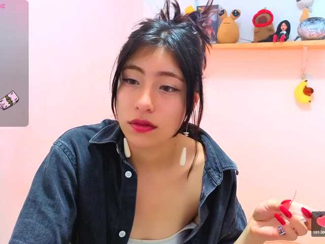 sullyoonn live cam on BongaCams