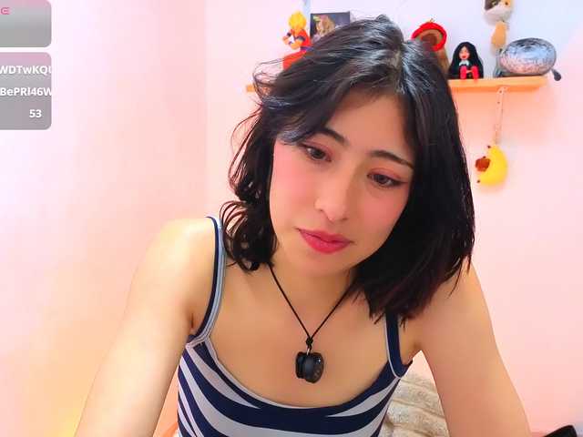 sullyoonn live cam on BongaCams