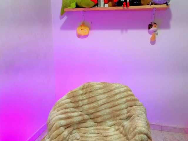 sullyoonn live cam on BongaCams