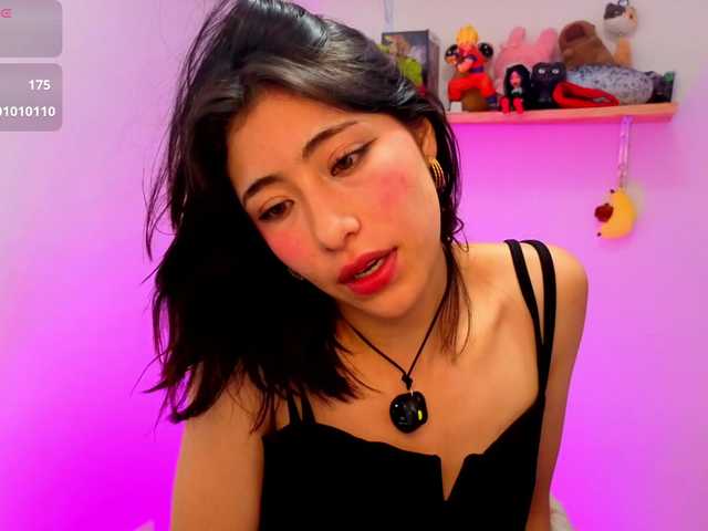 sullyoonn live cam on BongaCams