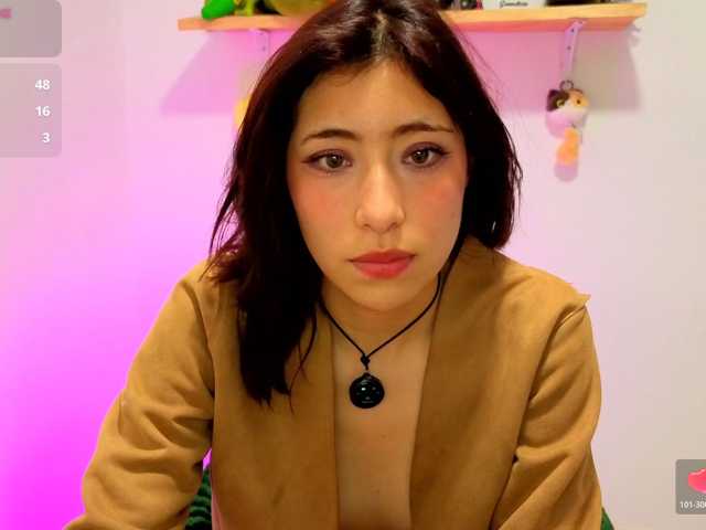 sullyoonn, en directo ahora en BongaCams