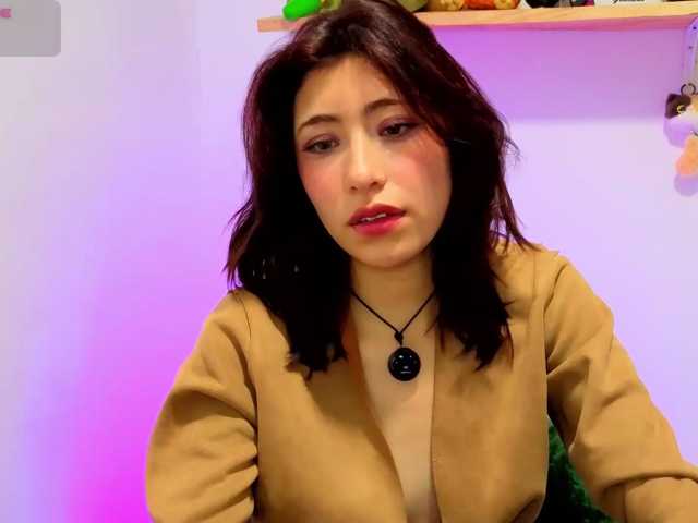 sullyoonn, en directo ahora en BongaCams