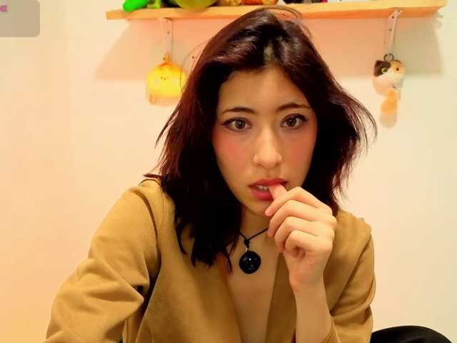 sullyoonn, en directo ahora en BongaCams