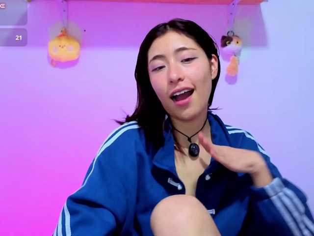 sullyoonn live cam on BongaCams