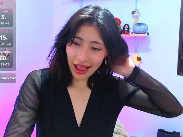sullyoonn live cam on BongaCams
