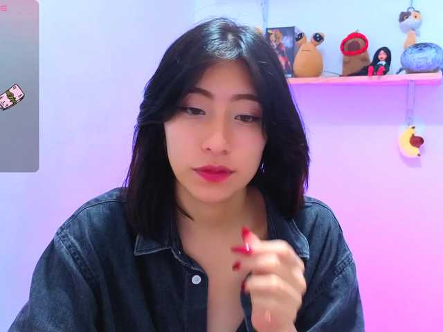 sullyoonn live cam on BongaCams