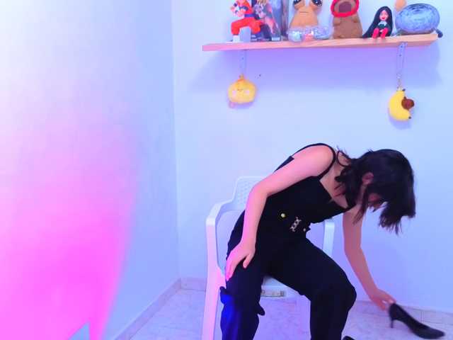 sullyoonn live cam on UnifiedCams