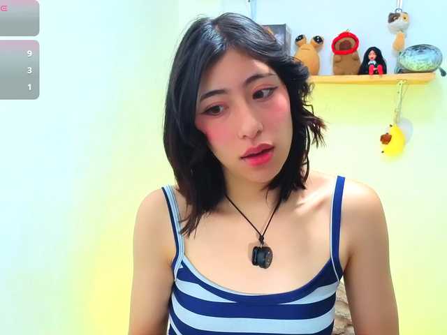 sullyoonn live cam on BongaCams
