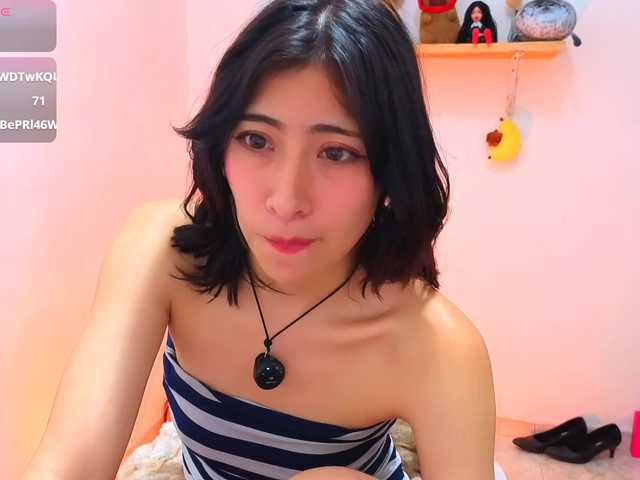 sullyoonn live cam on BongaCams