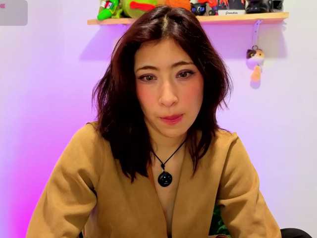 sullyoonn, live now on BongaCams