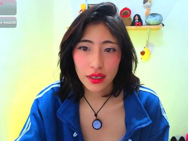 sullyoonn live cam on BongaCams