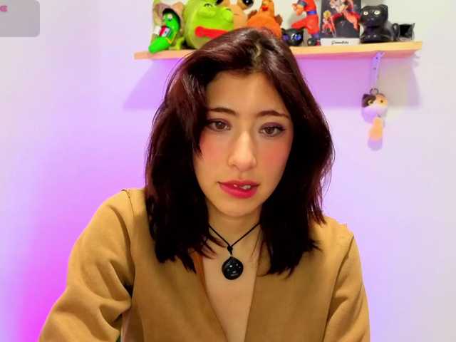 sullyoonn, en directo ahora en BongaCams