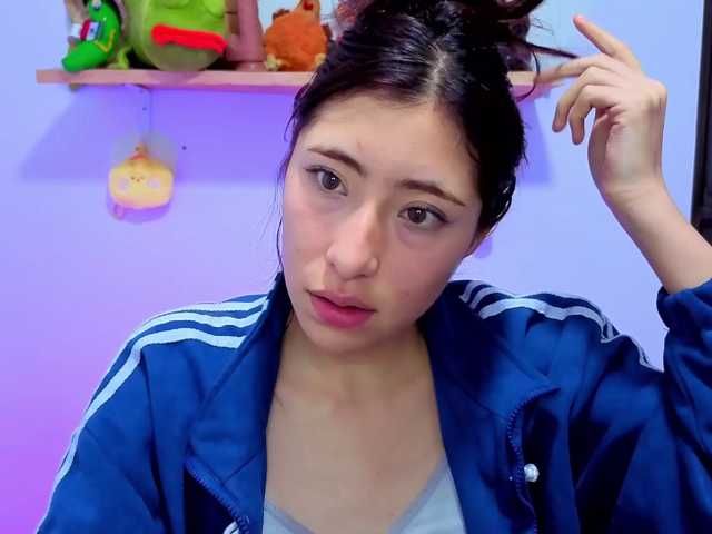 sullyoonn live cam on BongaCams