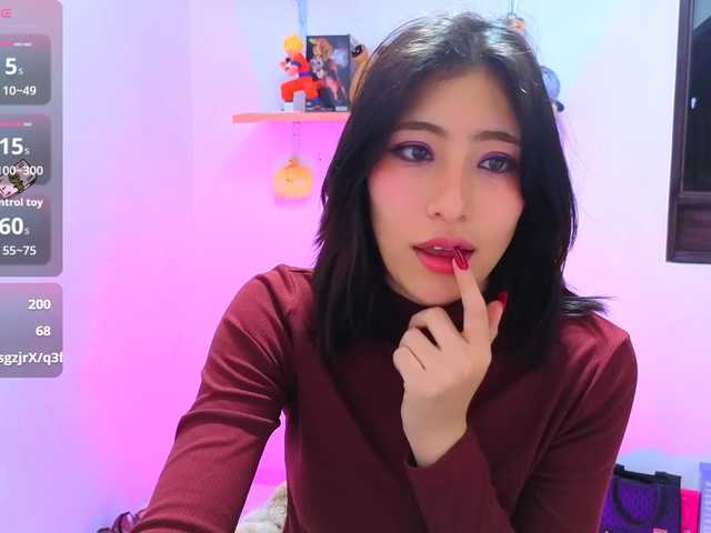 sullyoonn live cam on BongaCams