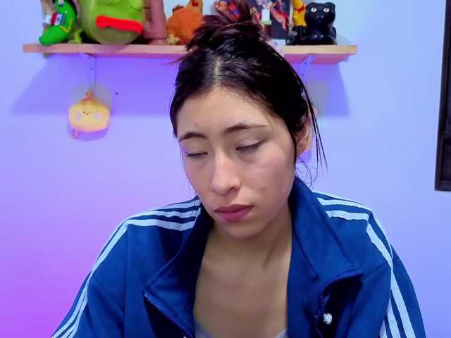sullyoonn live cam on BongaCams