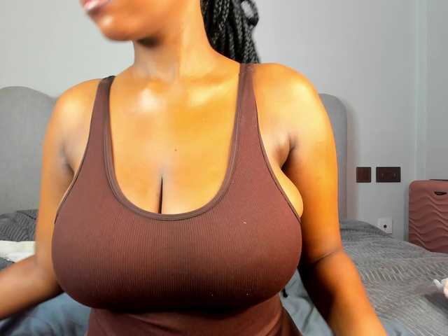 Summer-Falls live cam on BongaCams