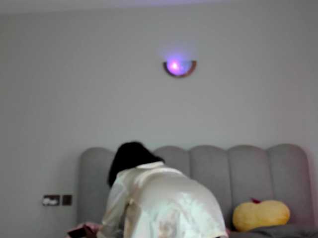 Summer-Falls live webcam show