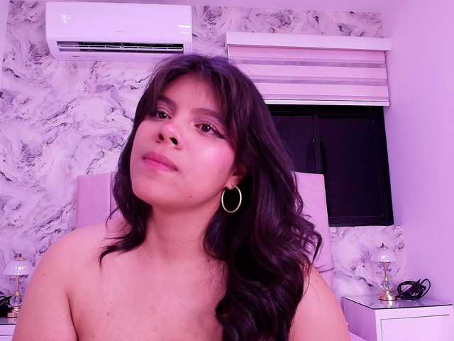 le modèle katsumi-yan est en webcam porno dans un show sur le site bongacams, il possède les tags suivants: Latino/Hispanic,Brunette,Shaved
