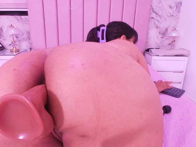 katsumi-yan live webcam show