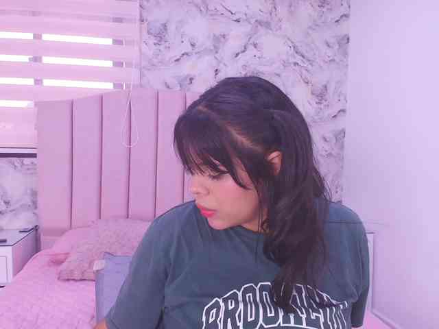 katsumi-yan Live Webcam on BongaCams