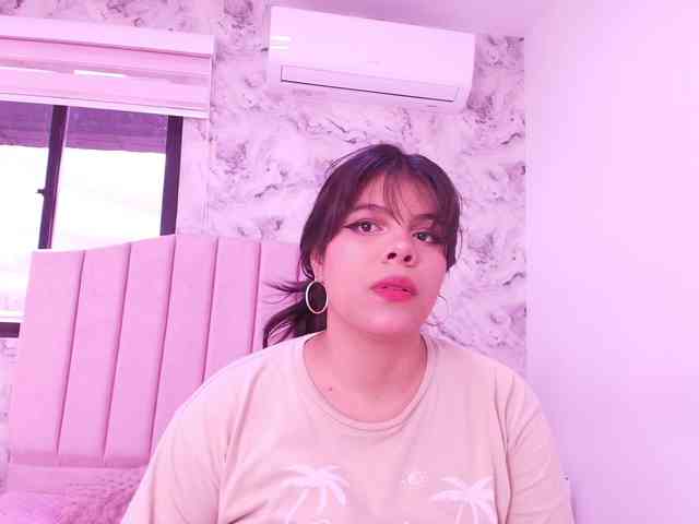 katsumi-yan Live Webcam on BongaCams