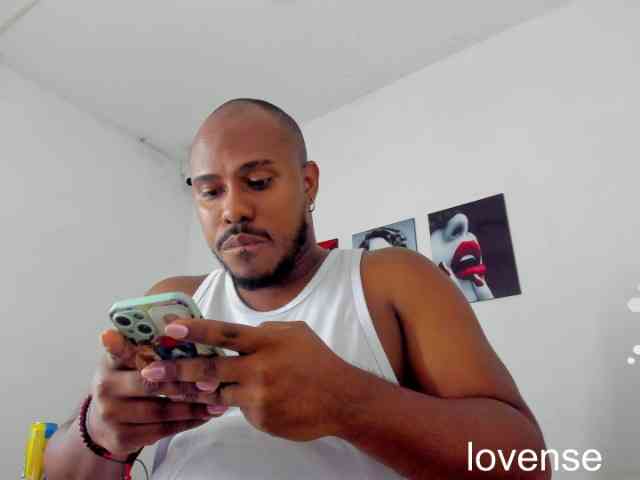 Alessandro-Hamed Sex Cam Show