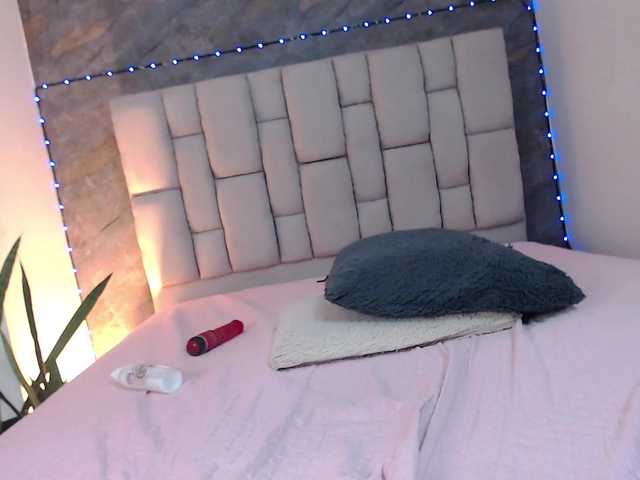 lilyrosee1 live webcam show