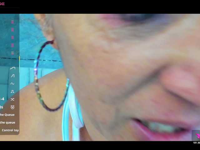 lilyrosee1 live cam on BongaCams