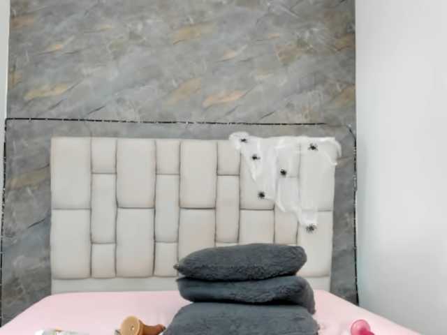 lilyrosee1 live cam preview