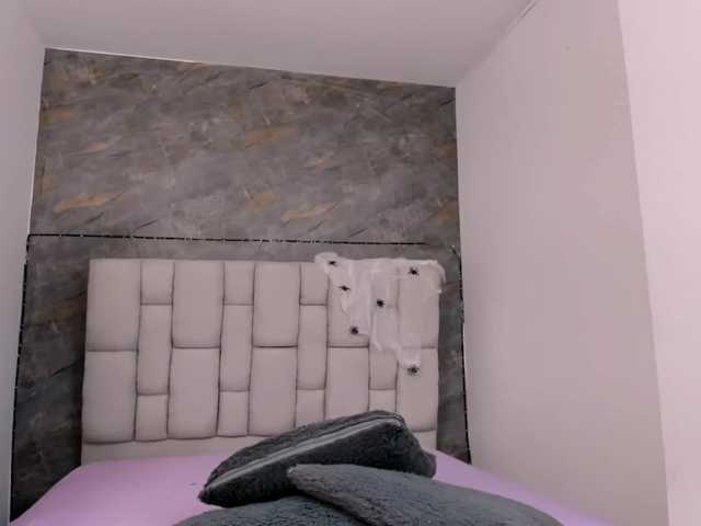 lilyrosee1 webcam