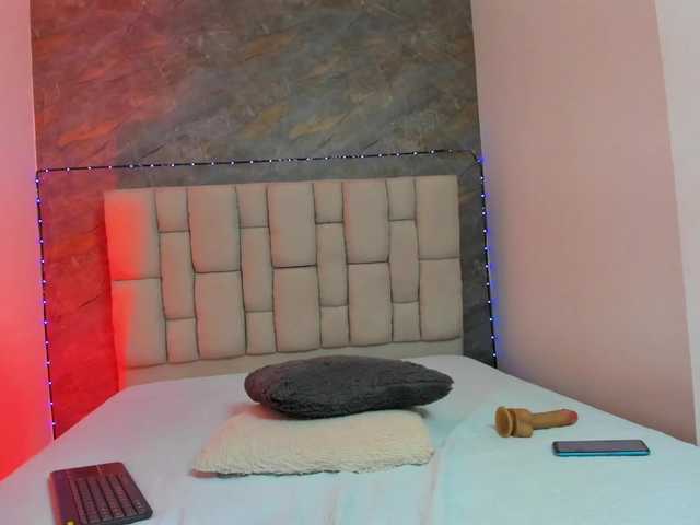 lilyrosee1 live cam on BongaCams