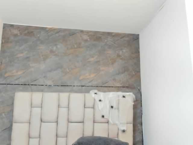 lilyrosee1 live cam preview