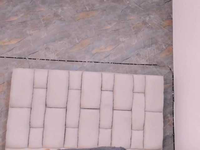 lilyrosee1 live cam on BongaCams