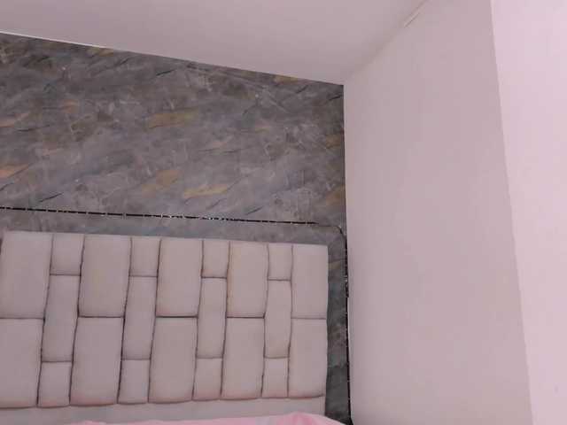 lilyrosee1 live cam on BongaCams