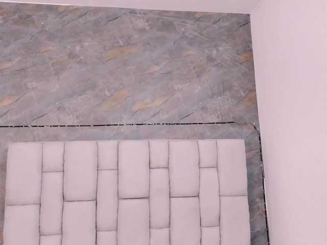 lilyrosee1 live cam on BongaCams