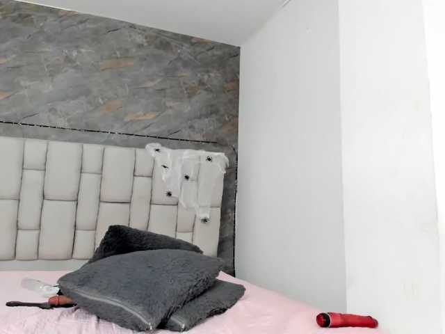 lilyrosee1 live cam preview