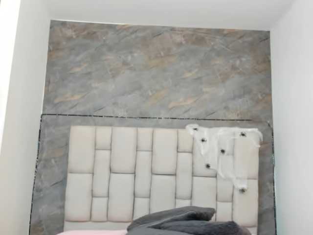 lilyrosee1 live cam preview