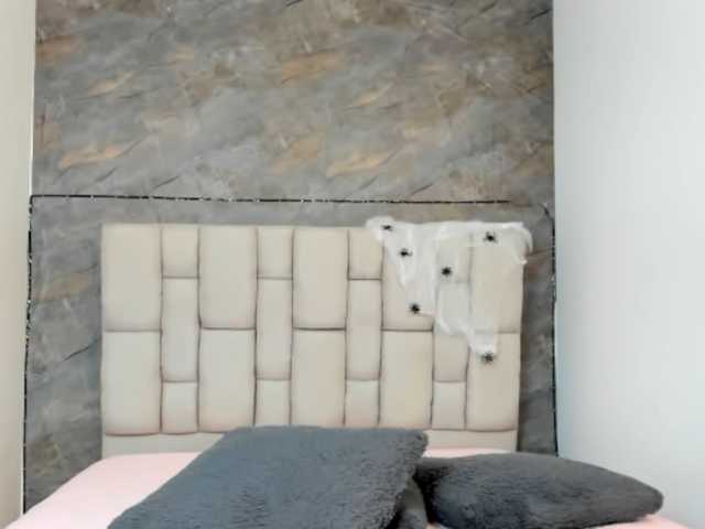 lilyrosee1 live cam preview
