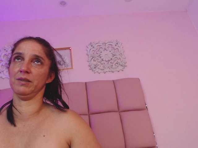lilyrosee1 live webcam show