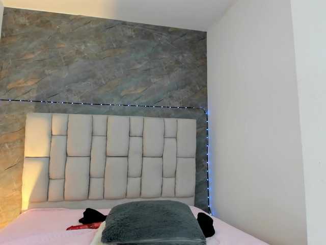 lilyrosee1 live webcam show