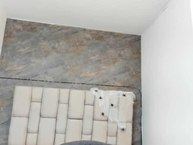 lilyrosee1 live cam preview