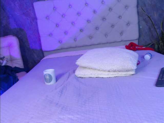 lilyrosee1 live cam on BongaCams