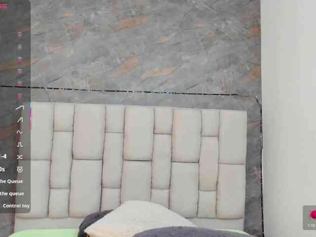 lilyrosee1 webcam