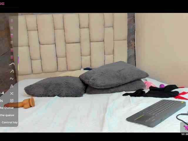 lilyrosee1 webcam