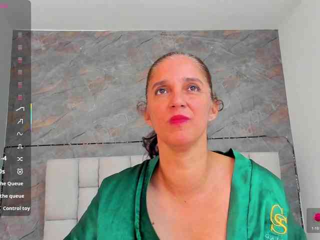 lilyrosee1 webcam