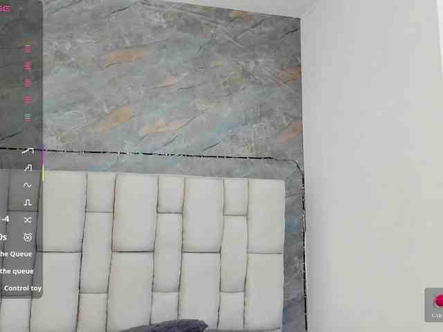 lilyrosee1 webcam