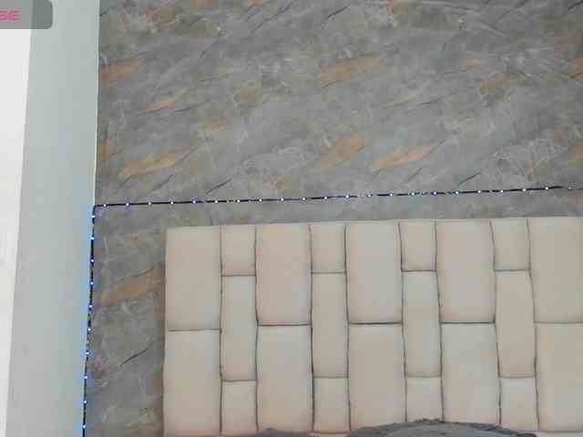 lilyrosee1 webcam